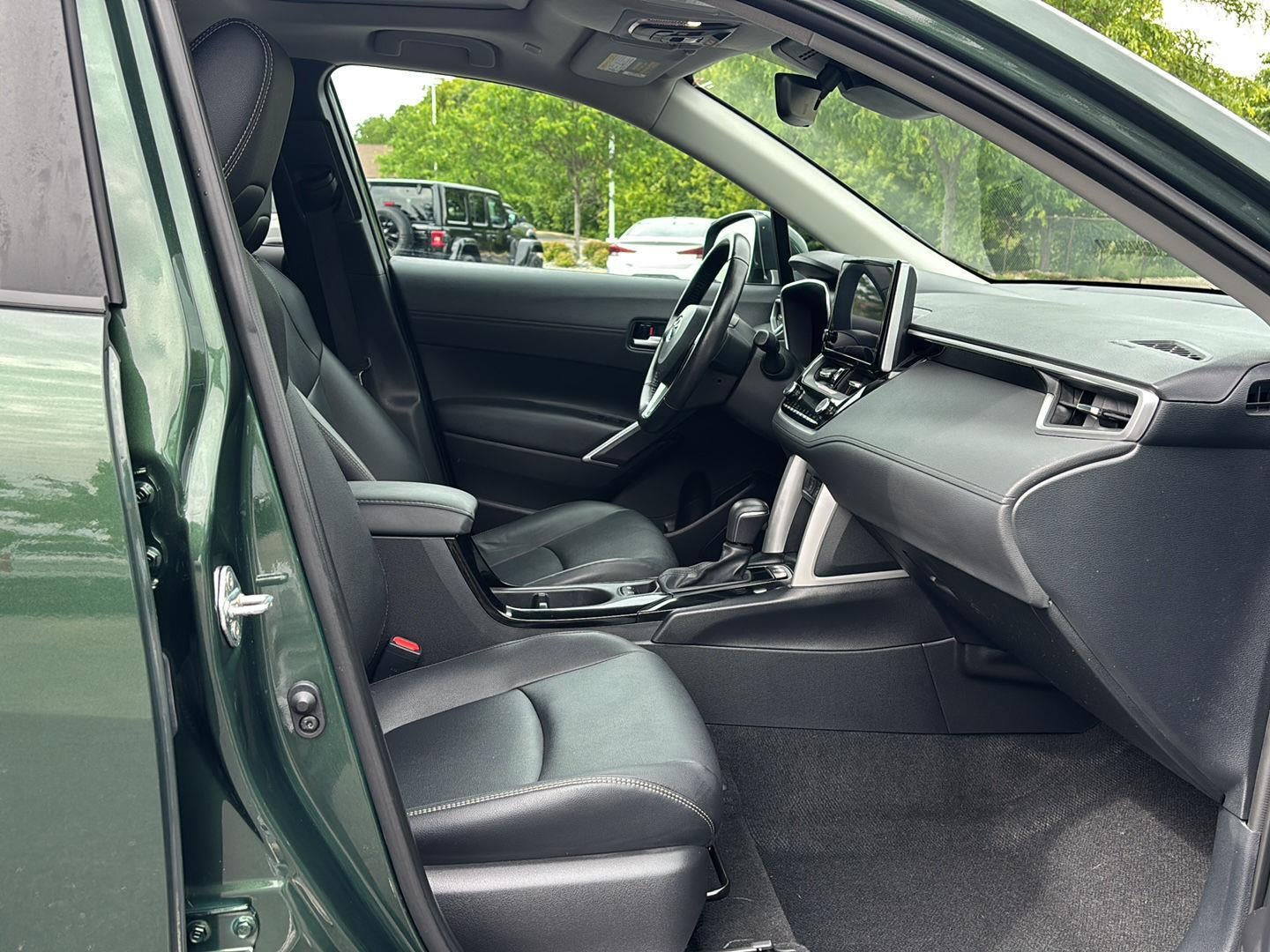 2023 Toyota COROLLA CROSS XLE