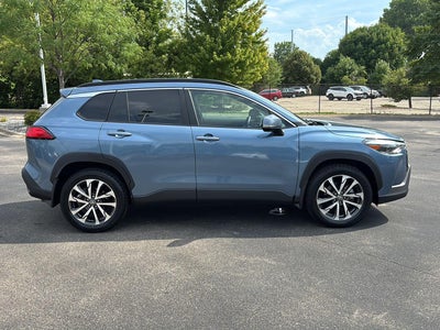 2022 Toyota Corolla Cross XLE