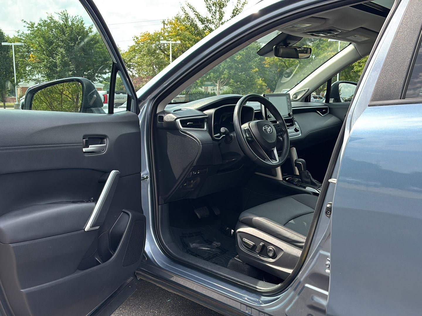 2022 Toyota Corolla Cross XLE