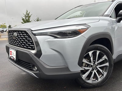 2025 Toyota Corolla Cross XLE