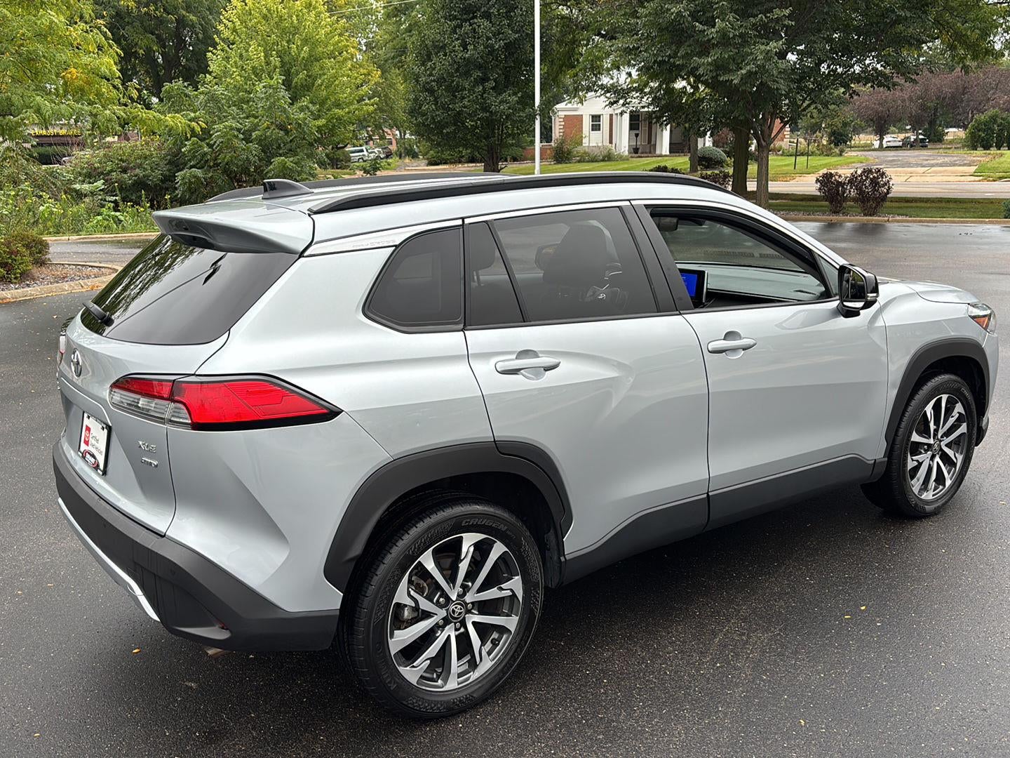 2025 Toyota Corolla Cross XLE