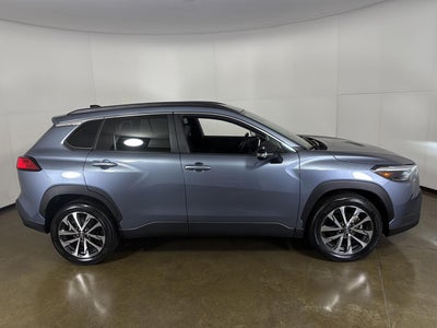 2025 Toyota Corolla Cross XLE