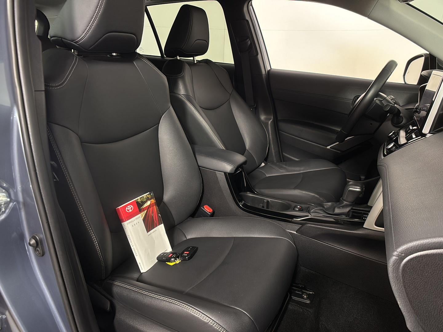 2025 Toyota Corolla Cross XLE