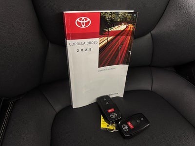 2025 Toyota Corolla Cross XLE