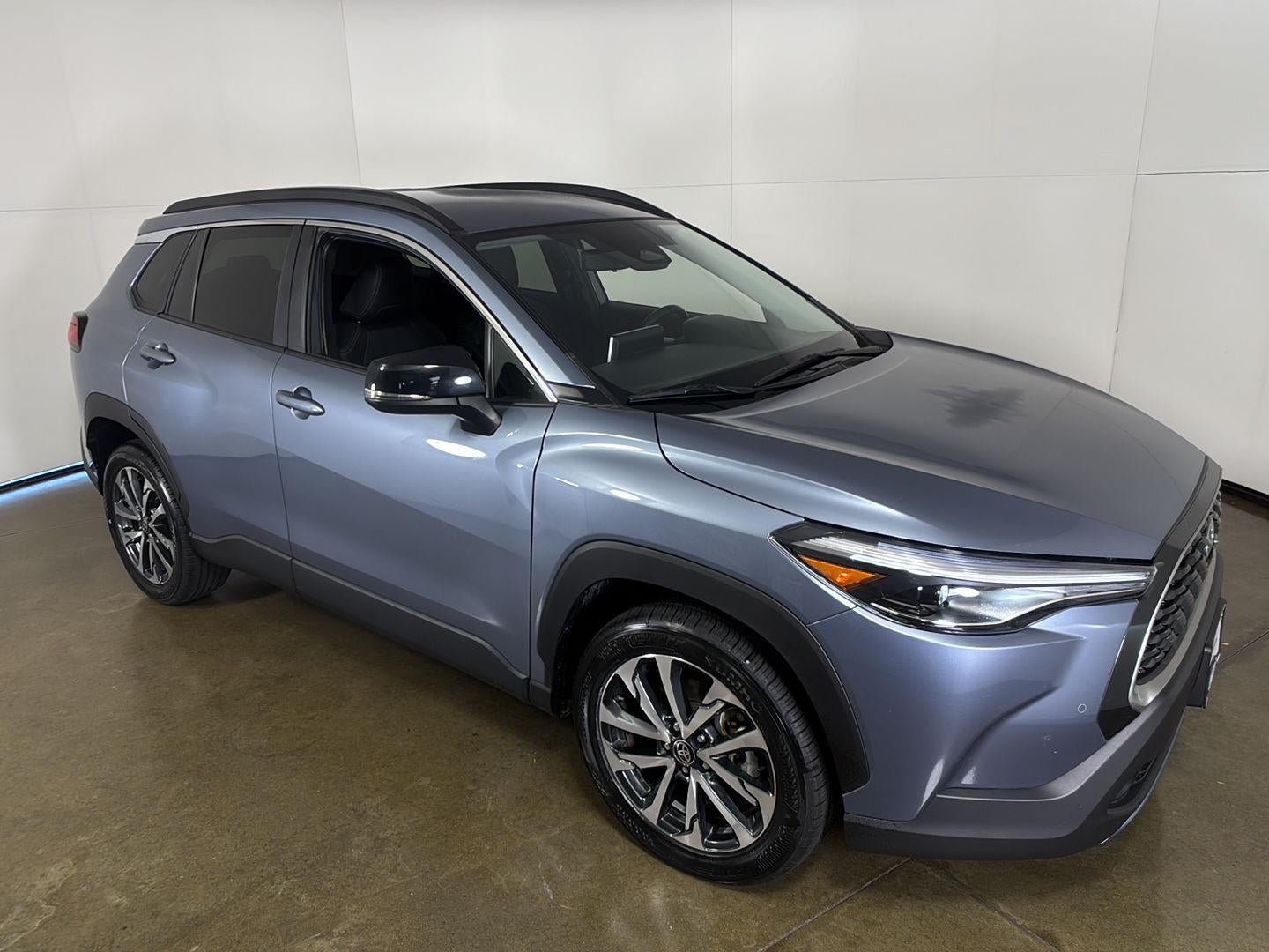 2025 Toyota Corolla Cross XLE