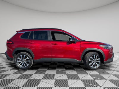 2025 Toyota Corolla Cross XLE