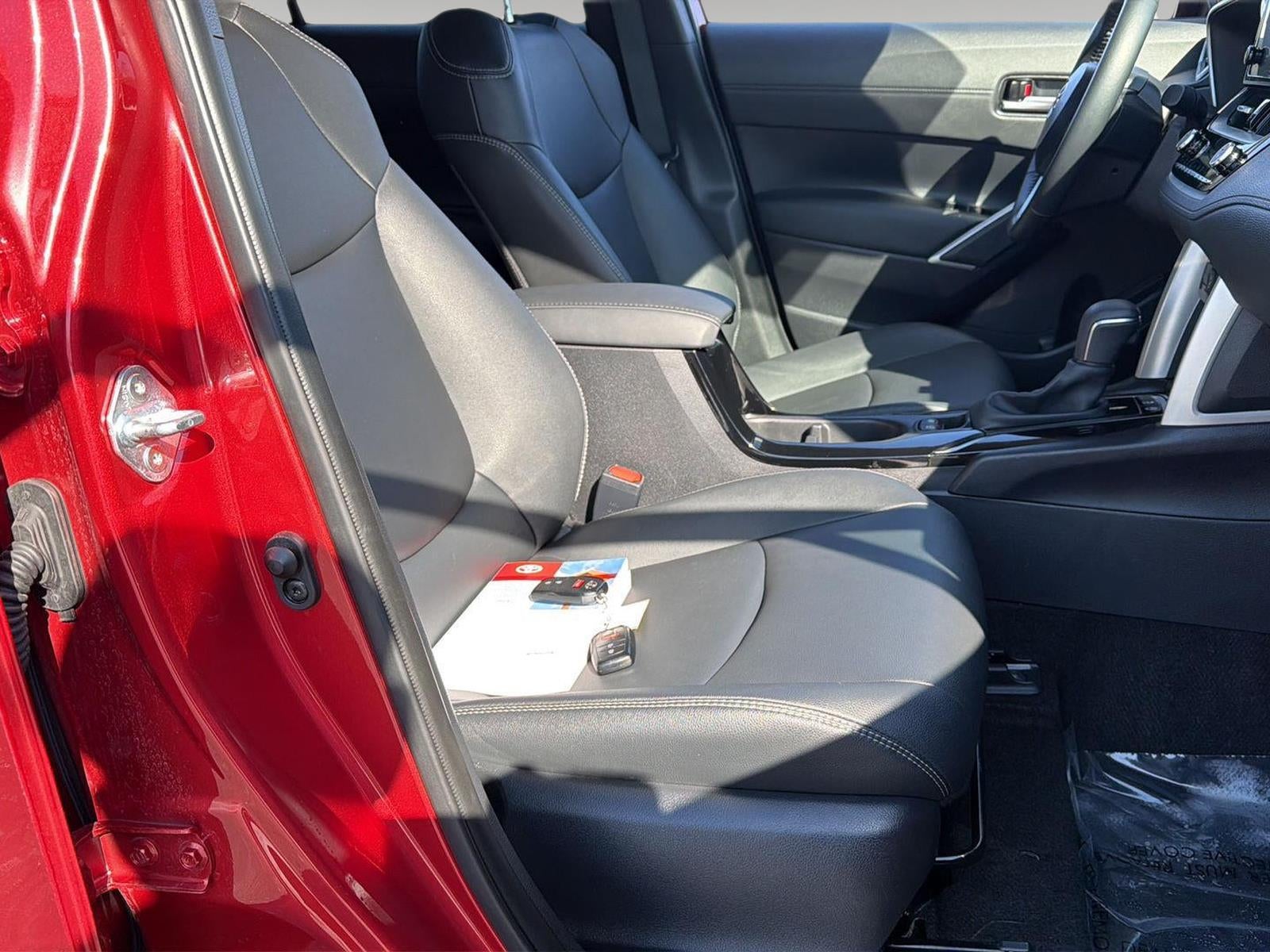 2025 Toyota Corolla Cross XLE