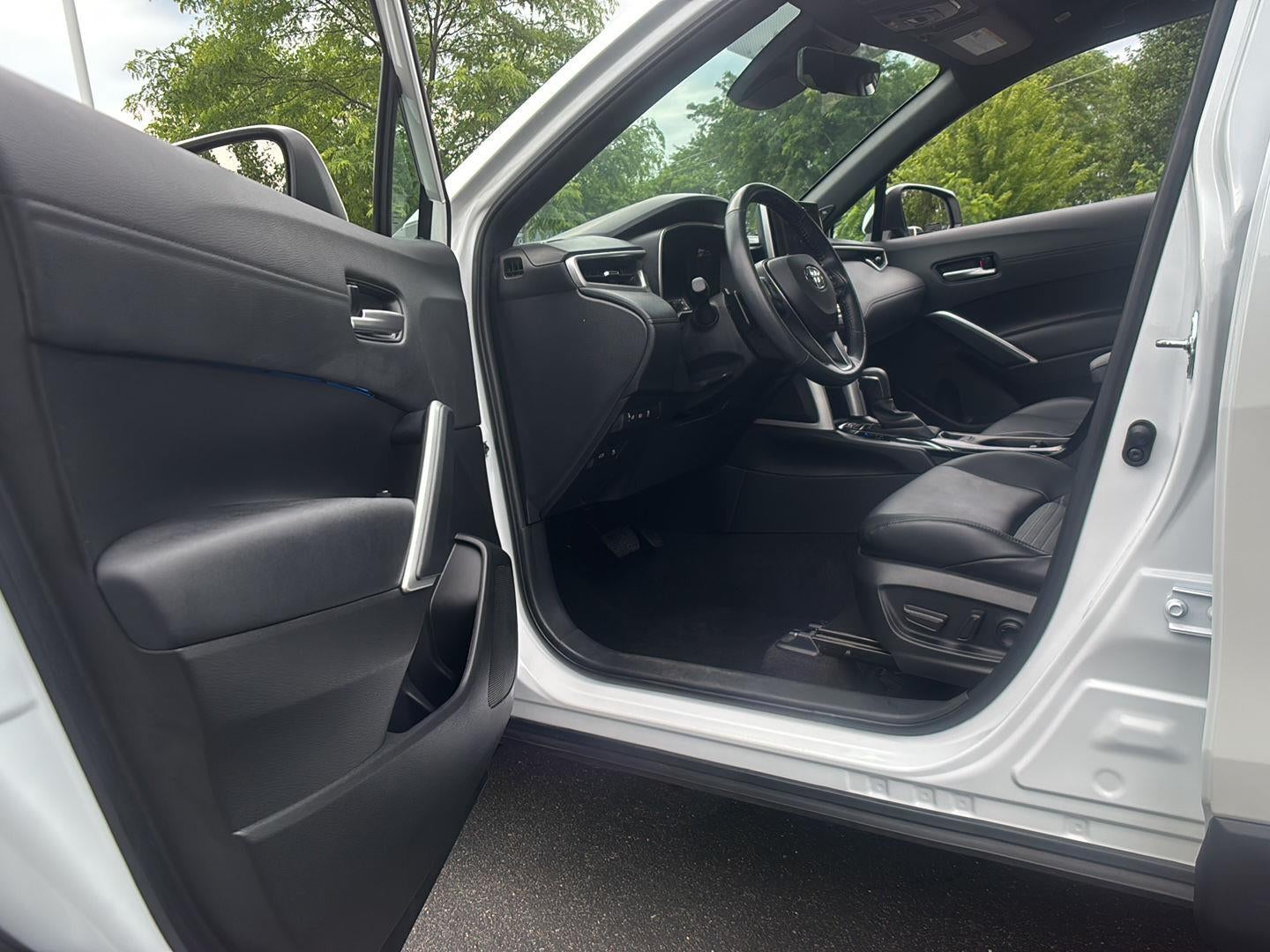 2023 Toyota Corolla Cross Hybrid XSE