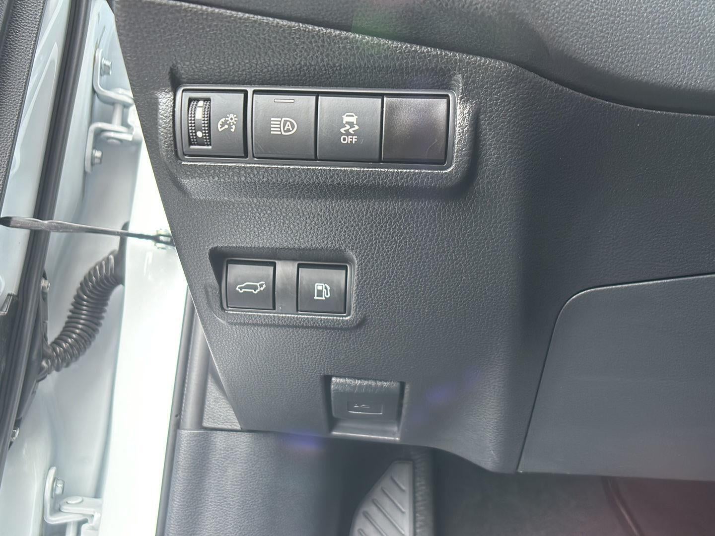 2023 Toyota Corolla Cross Hybrid XSE