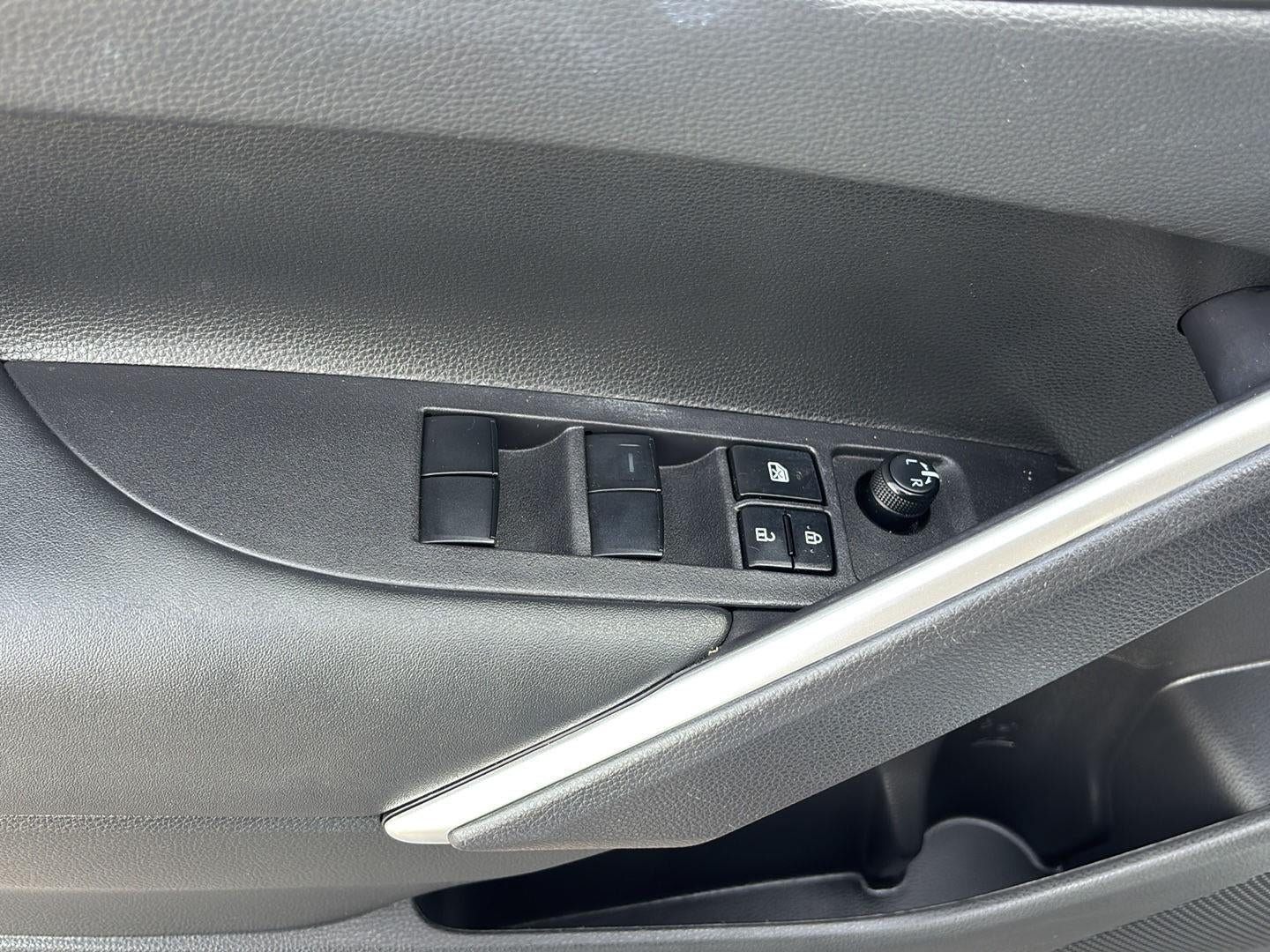 2024 Toyota Corolla Cross Hybrid XSE