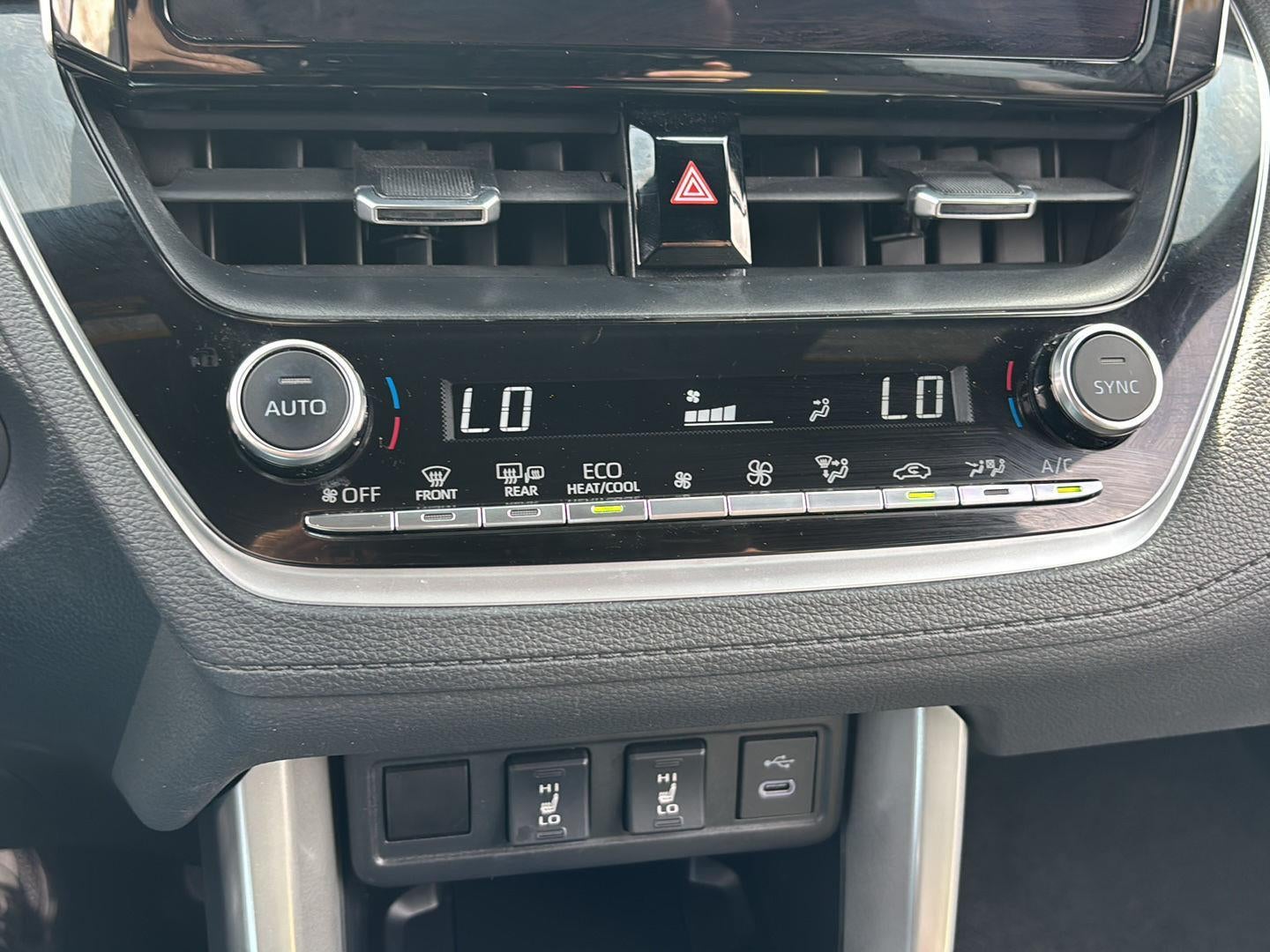 2024 Toyota Corolla Cross Hybrid XSE