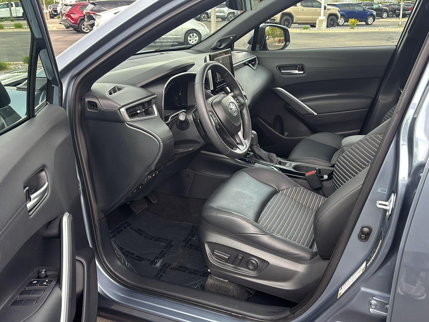 2024 Toyota Corolla Cross Hybrid XSE