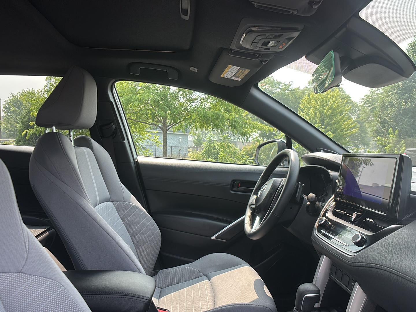 2025 Toyota Corolla Cross Hybrid SE