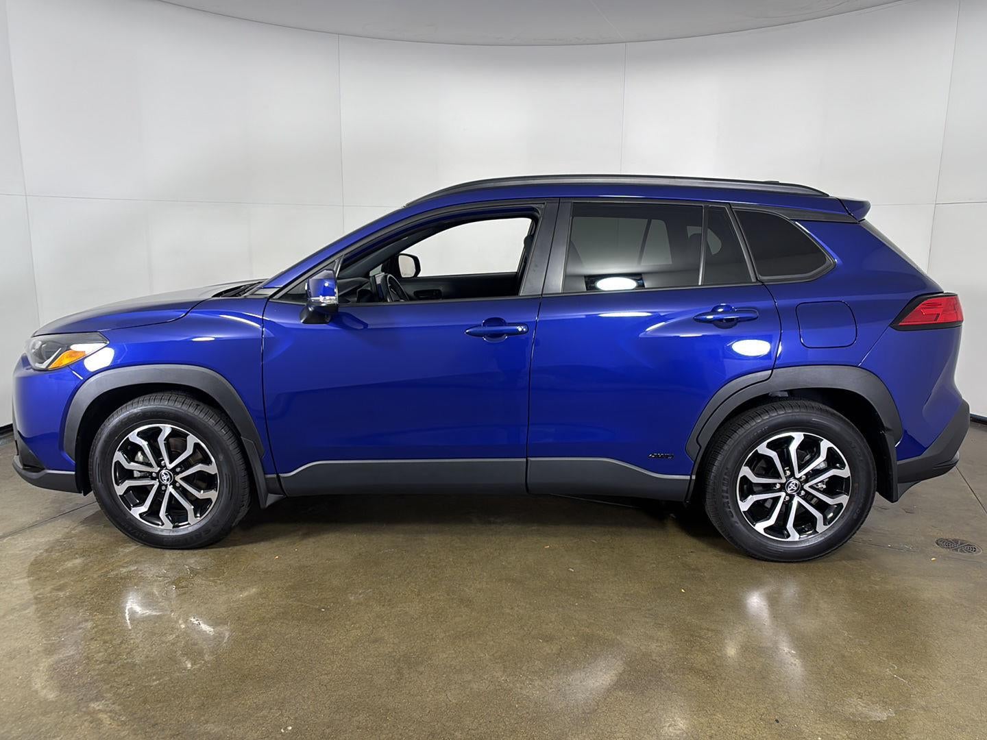 2024 Toyota Corolla Cross Hybrid SE