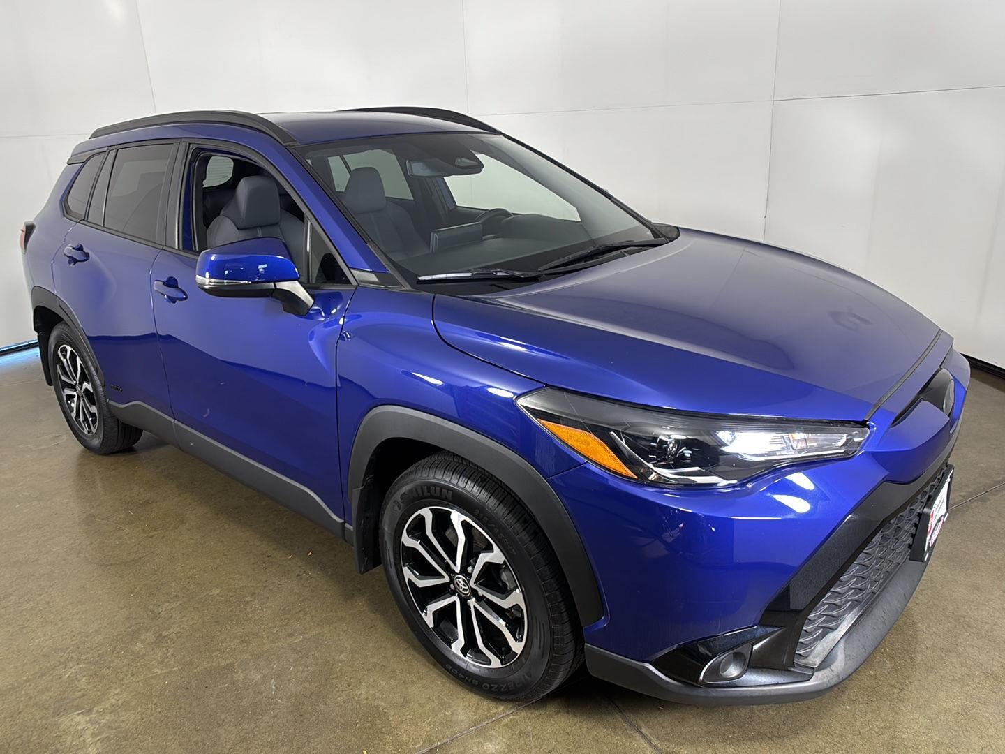 2024 Toyota Corolla Cross Hybrid SE