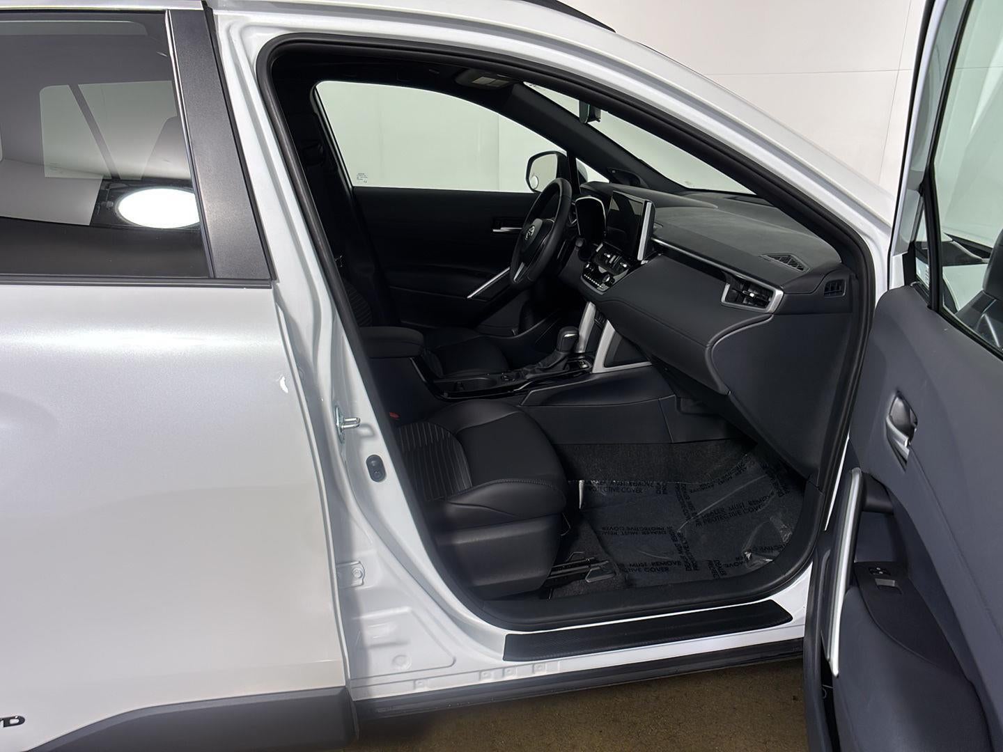 2024 Toyota Corolla Cross Hybrid XSE