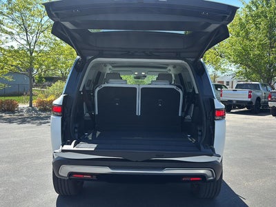 2024 Rivian R1S Adventure