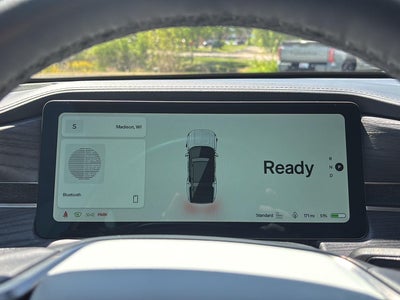 2024 Rivian R1S Adventure