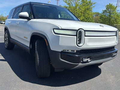 2024 Rivian R1S Adventure