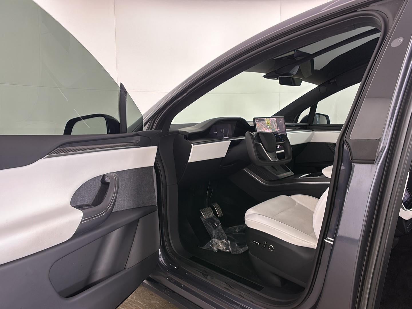 2022 Tesla Model X Plaid