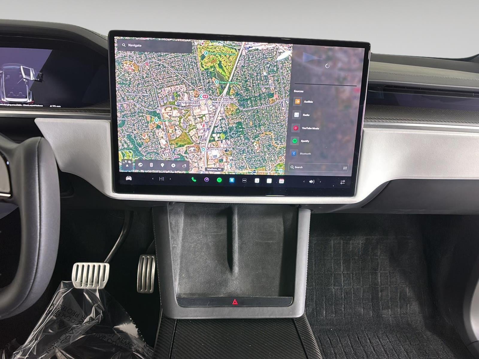 2022 Tesla Model X Plaid