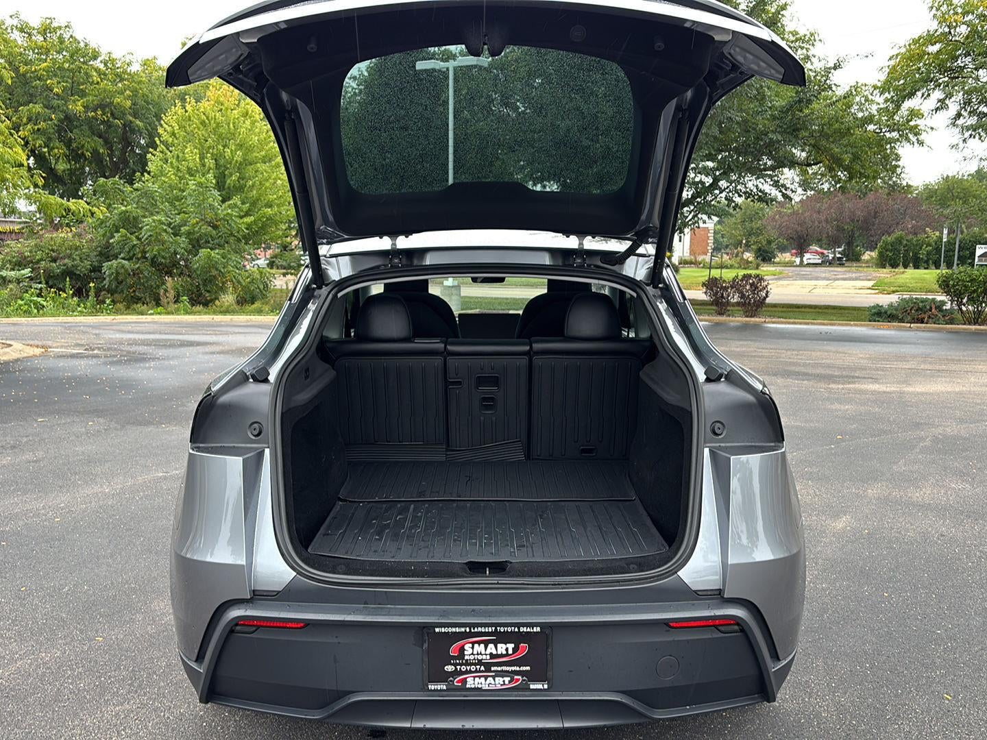 2026 Tesla Model Y AWD