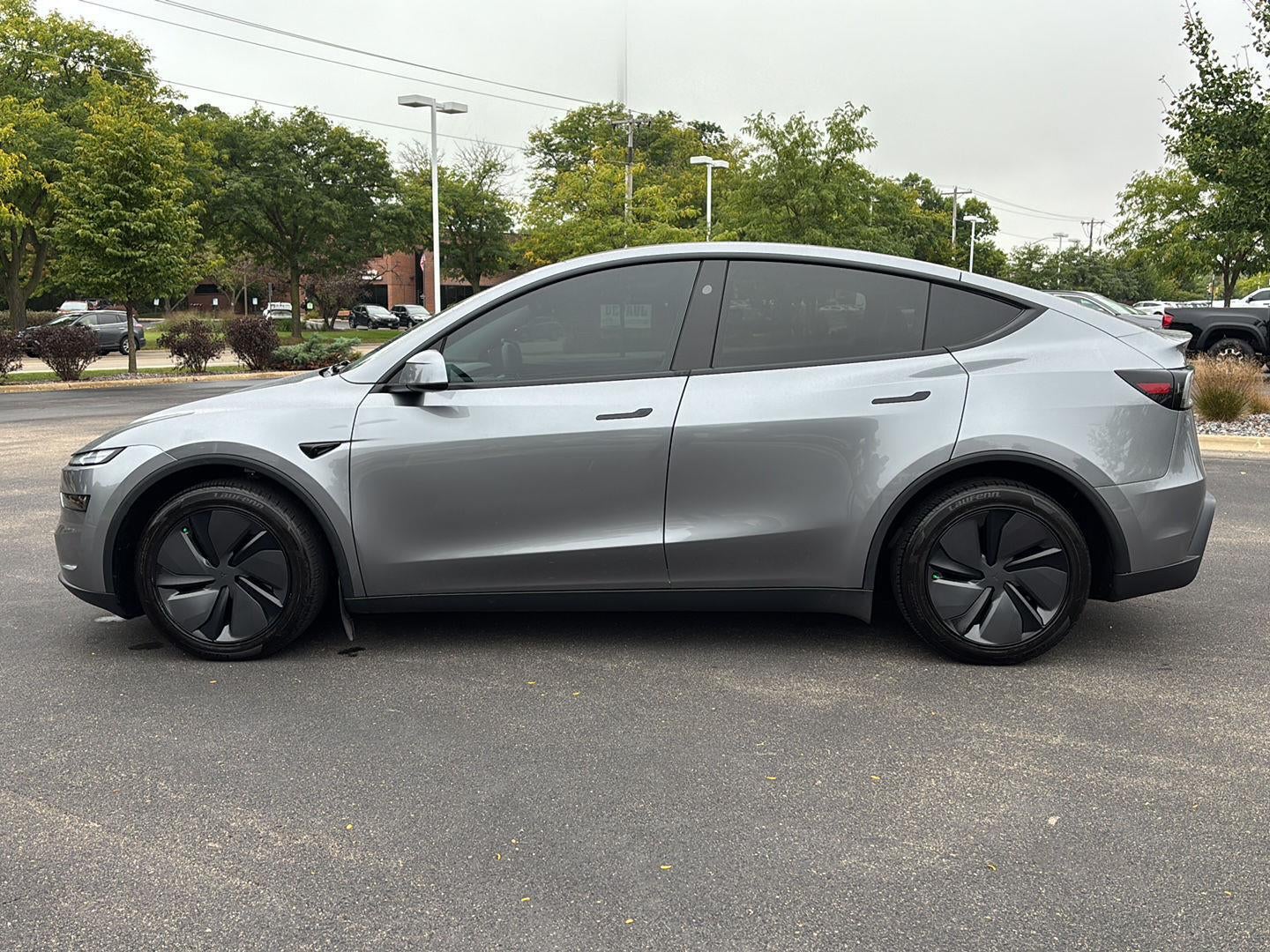 2026 Tesla Model Y AWD