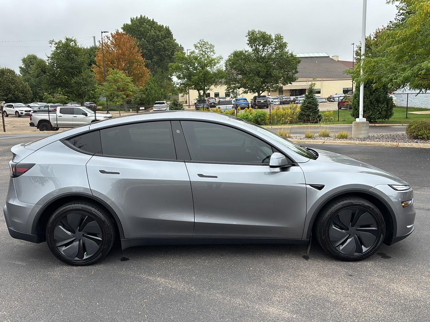 2026 Tesla Model Y AWD