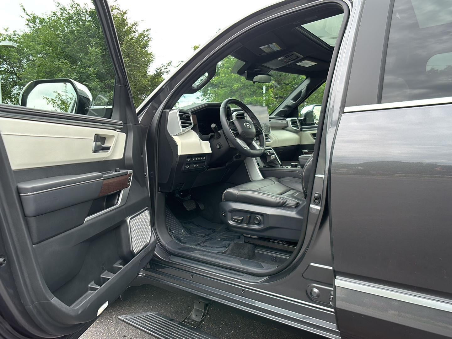 2025 Toyota SEQUOIA Base