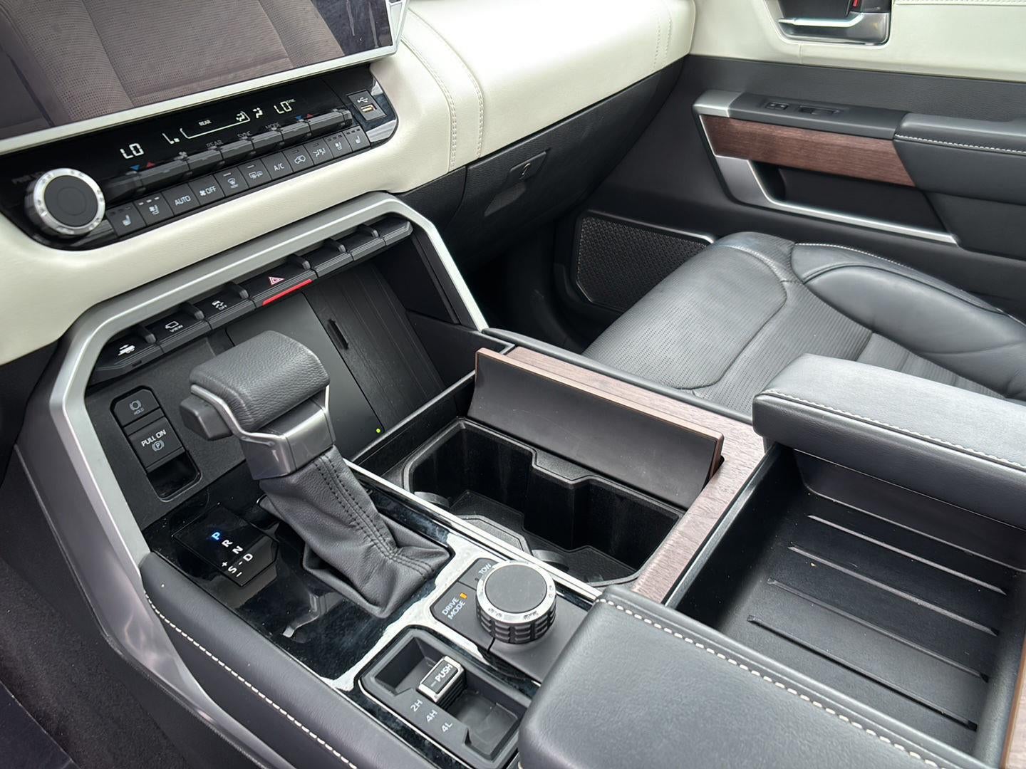 2025 Toyota SEQUOIA Base