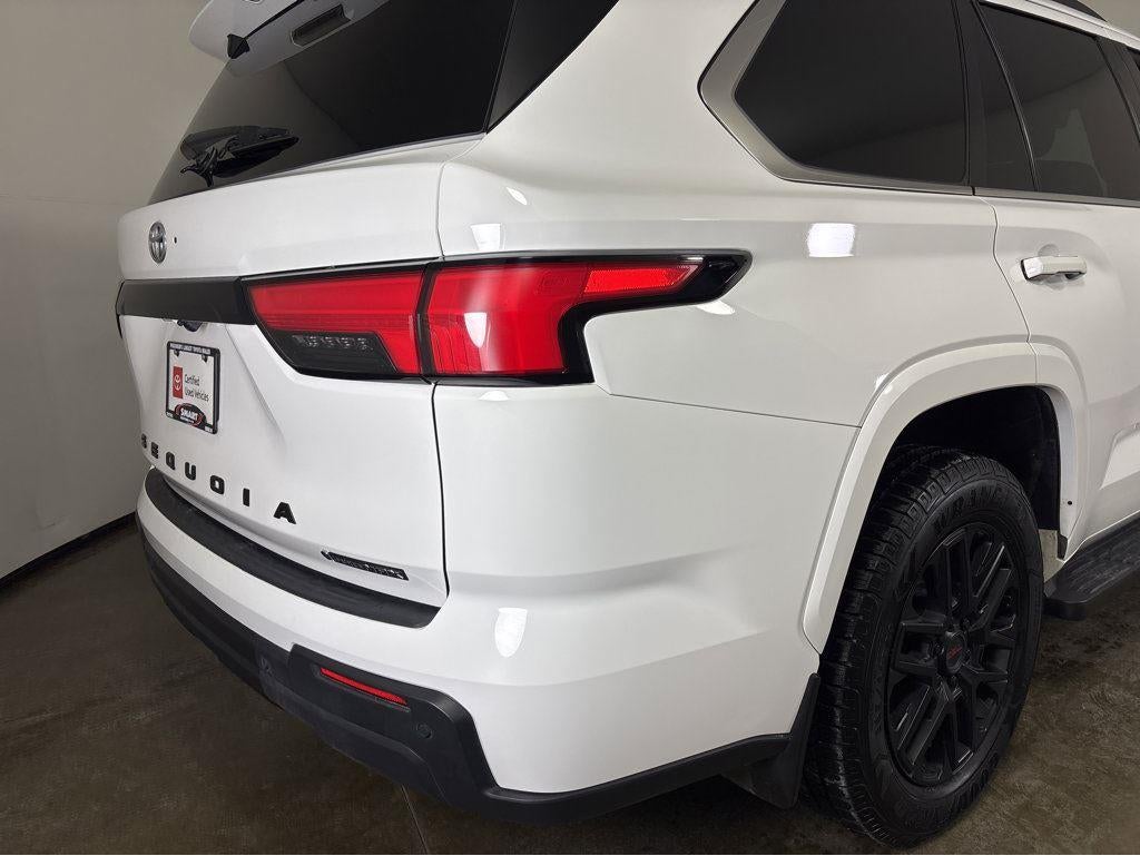 2025 Toyota Sequoia SR5