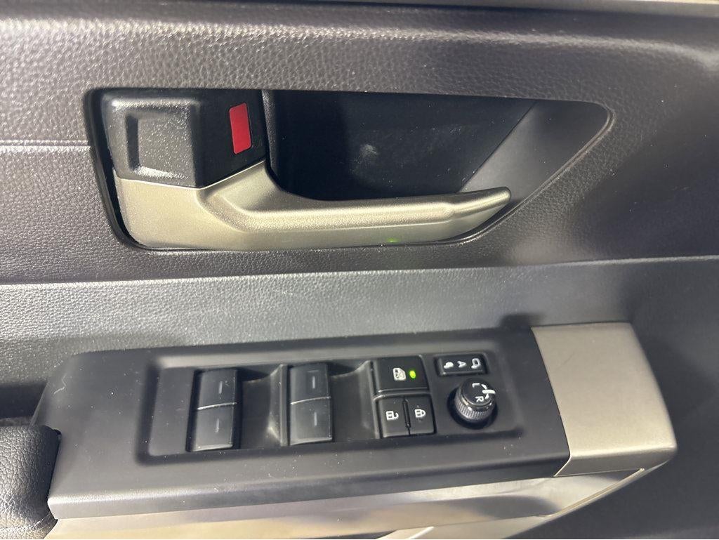 2025 Toyota Sequoia SR5