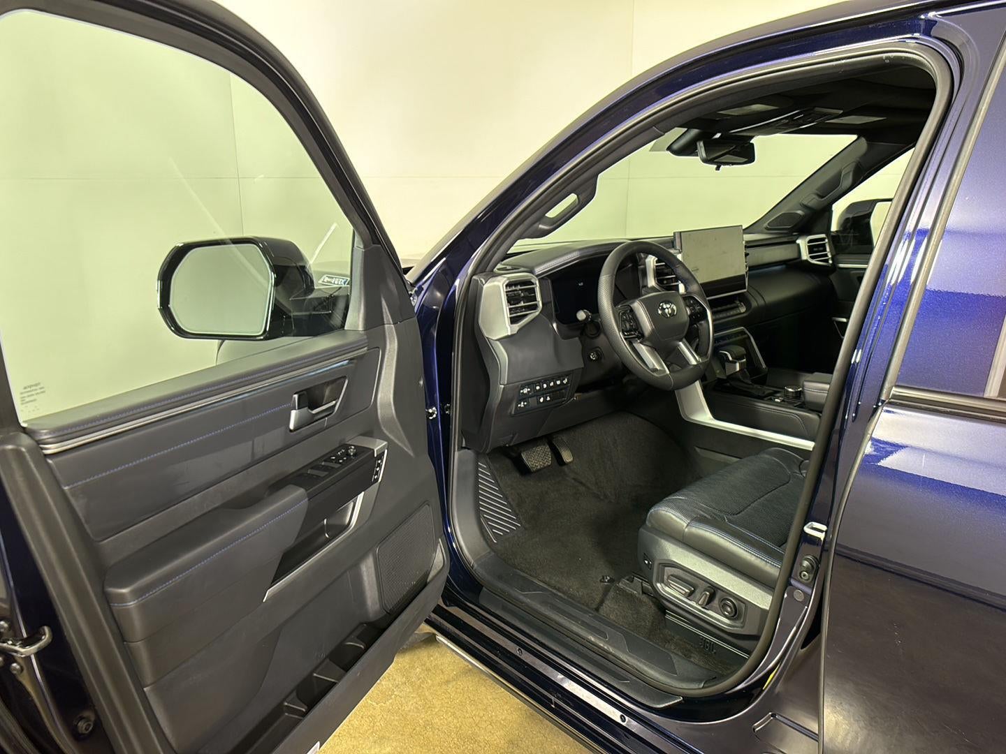 2025 Toyota Sequoia Platinum