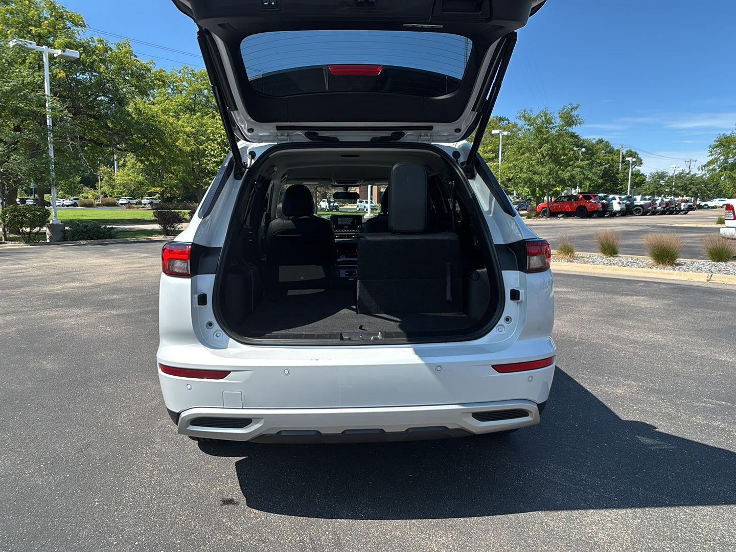 2024 Mitsubishi Outlander SE