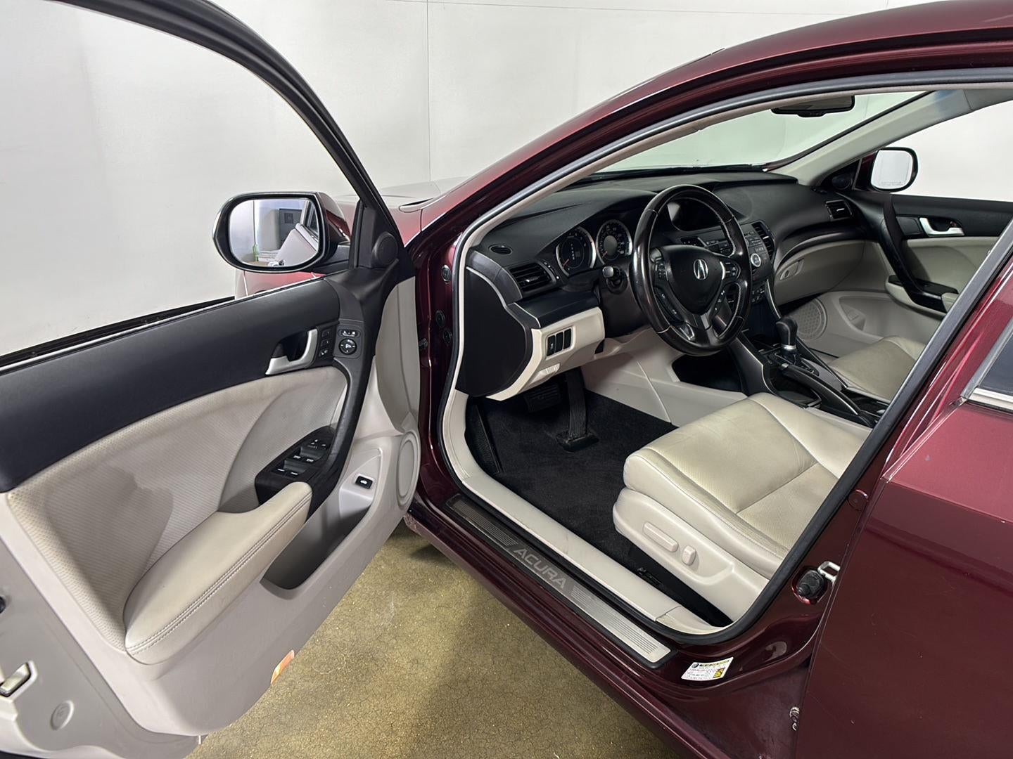 2011 Acura TSX 4dr Sdn I4 Auto