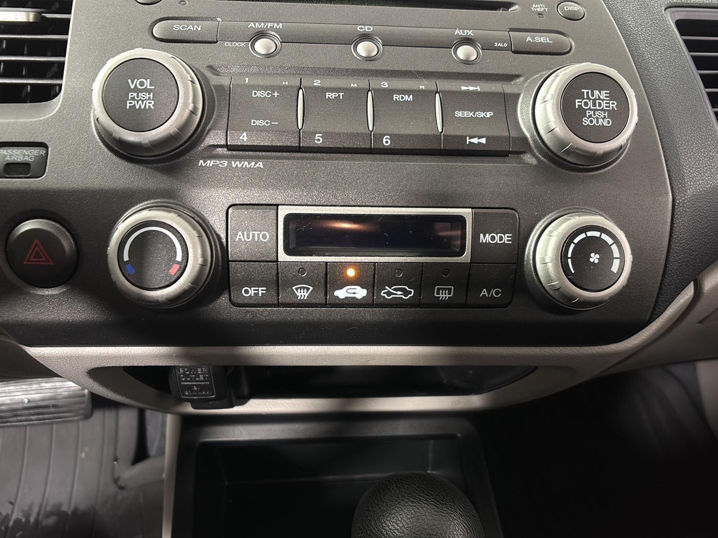2010 Honda Civic Hybrid 4dr Sdn L4 CVT