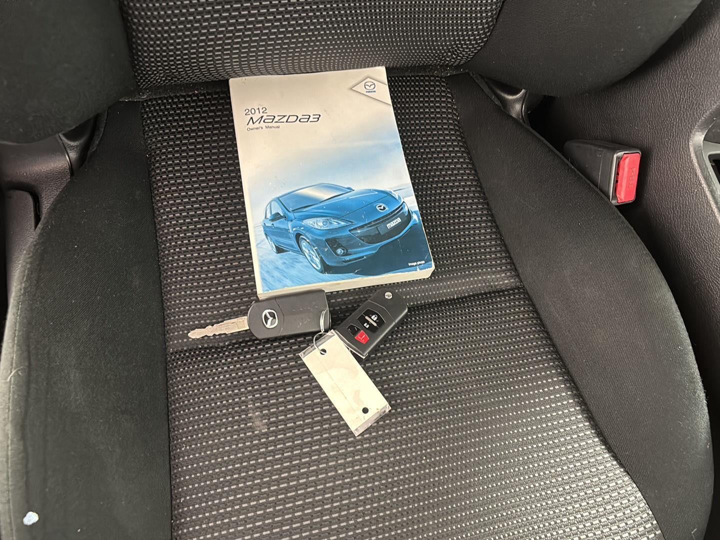 2012 Mazda Mazda3 i Touring