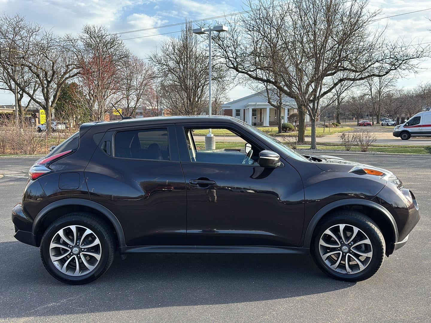 2017 Nissan JUKE SV