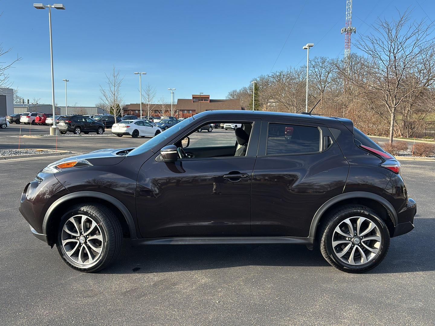 2017 Nissan JUKE SV
