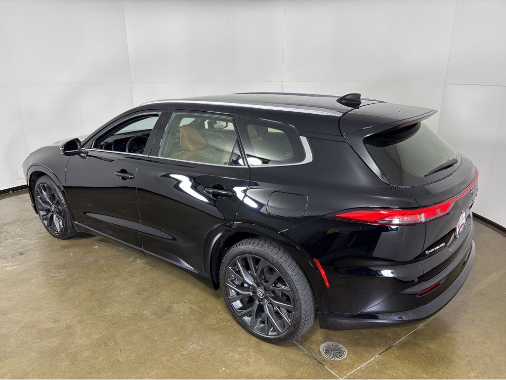 2025 Toyota Crown Signia Limited