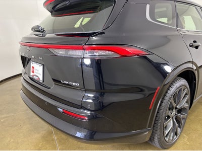 2025 Toyota Crown Signia Limited