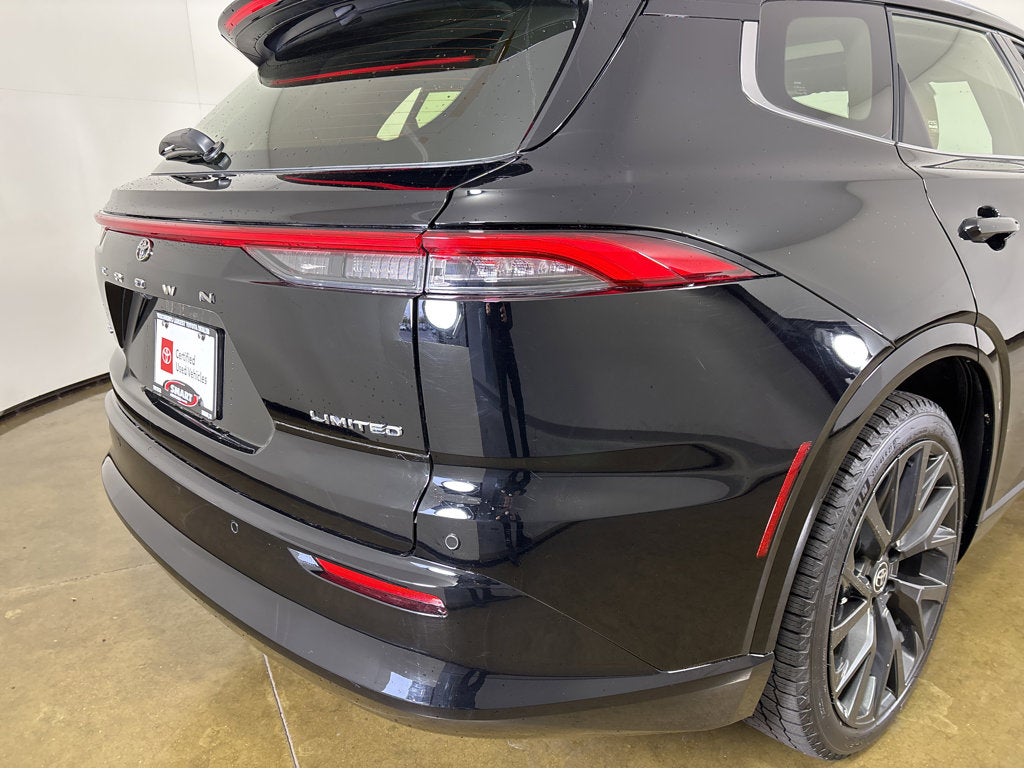 2025 Toyota Crown Signia Limited