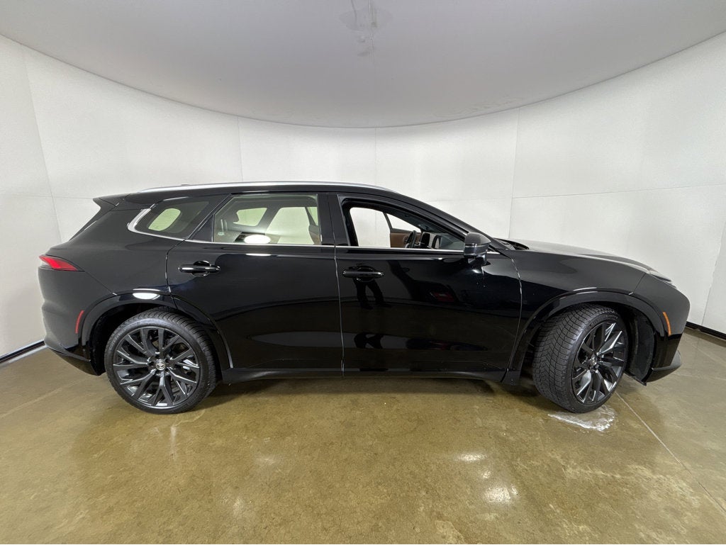 2025 Toyota Crown Signia Limited