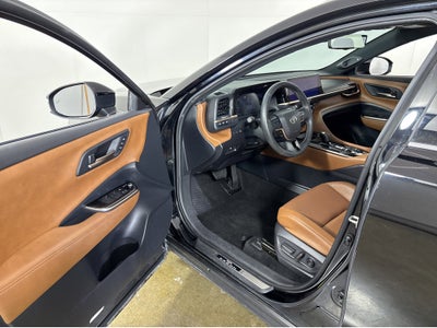 2025 Toyota Crown Signia Limited