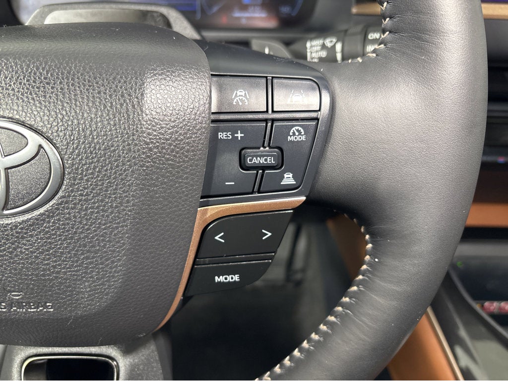 2025 Toyota Crown Signia Limited