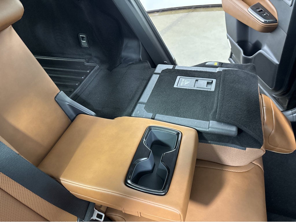 2025 Toyota Crown Signia Limited