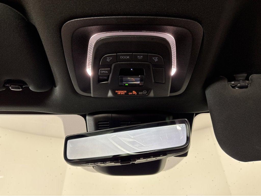 2025 Toyota Crown Signia Limited