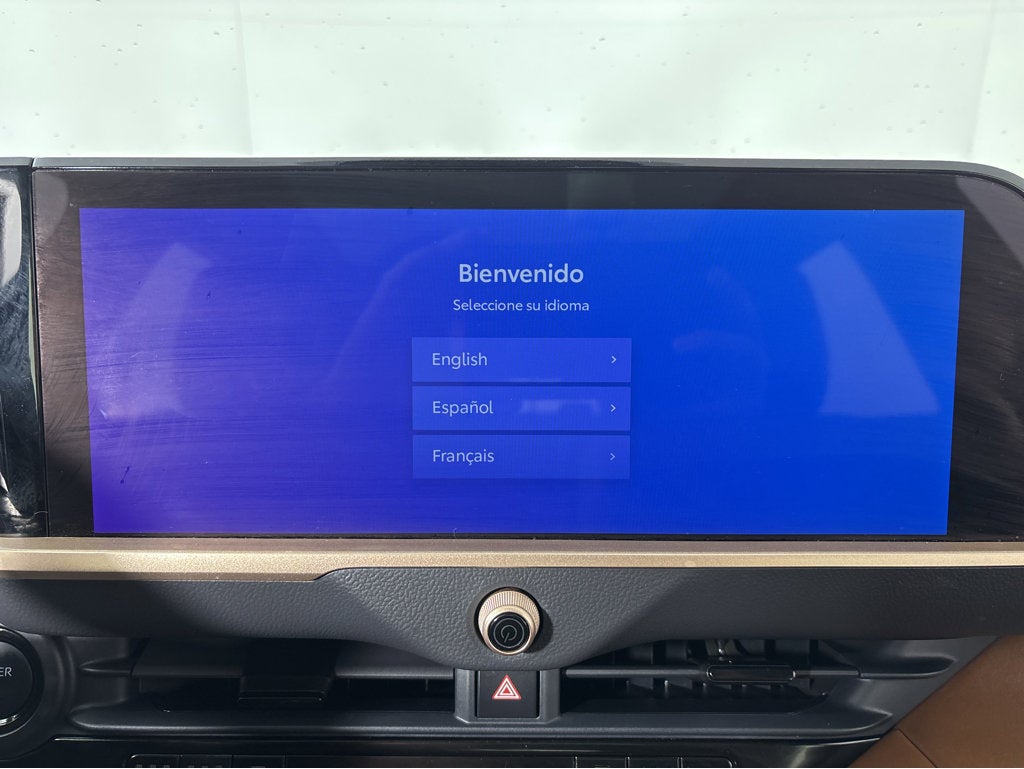 2025 Toyota Crown Signia Limited