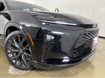 2025 Toyota Crown Signia Limited