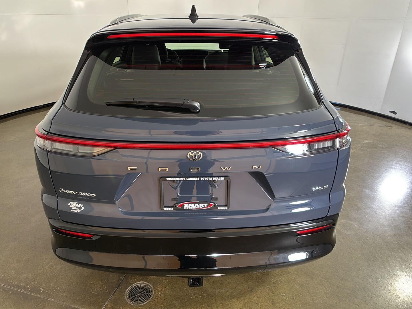 2025 Toyota Crown Signia XLE